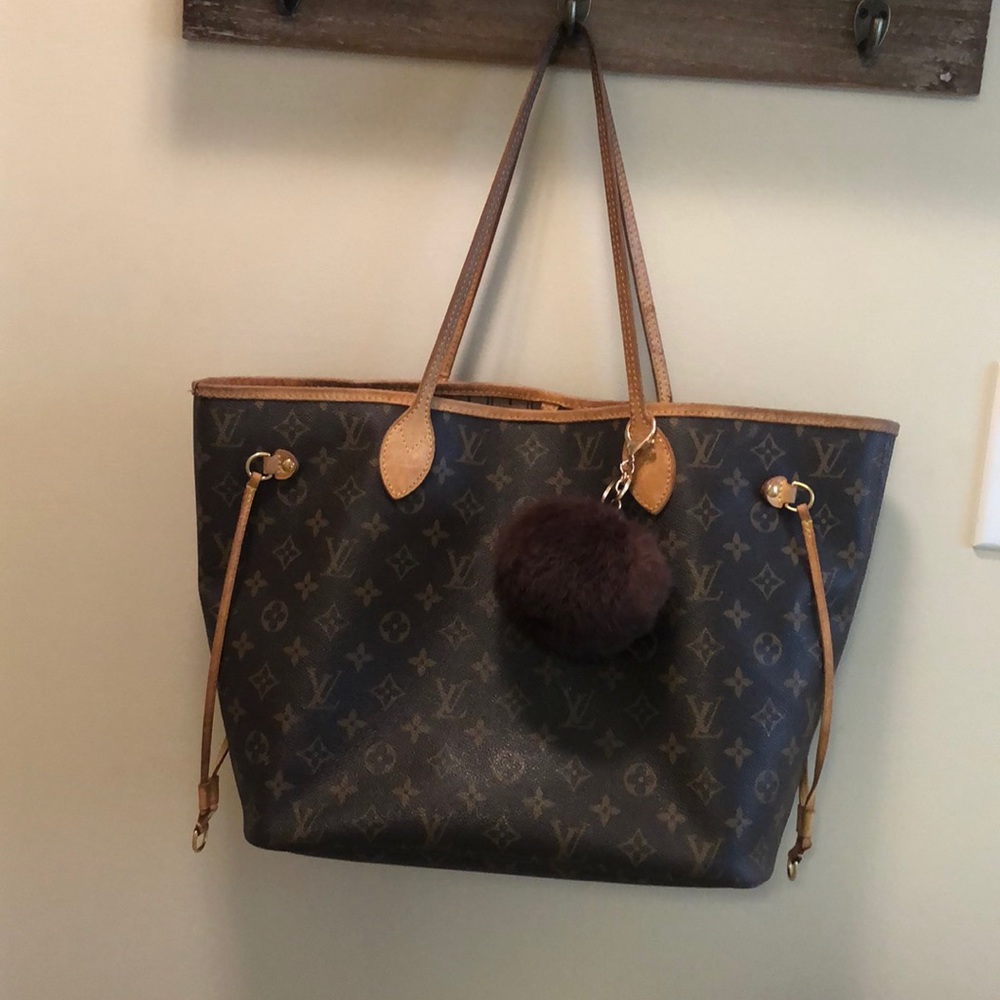100% authentic Louis Vuitton Neverful MM
